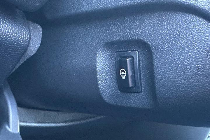 Blå Mini Cooper fra 2023