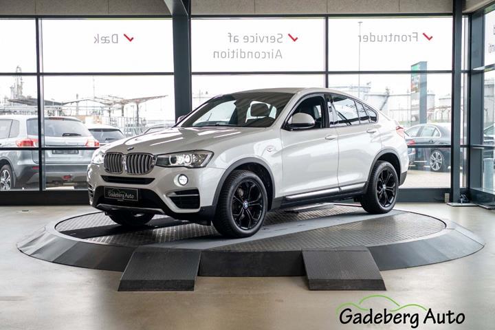 Hvid BMW X4 fra 2015 set udefra