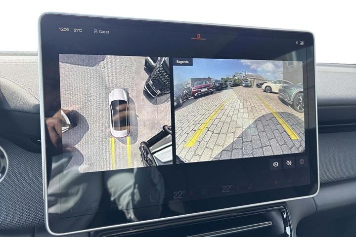 Hvid Polestar 4 fra 2024