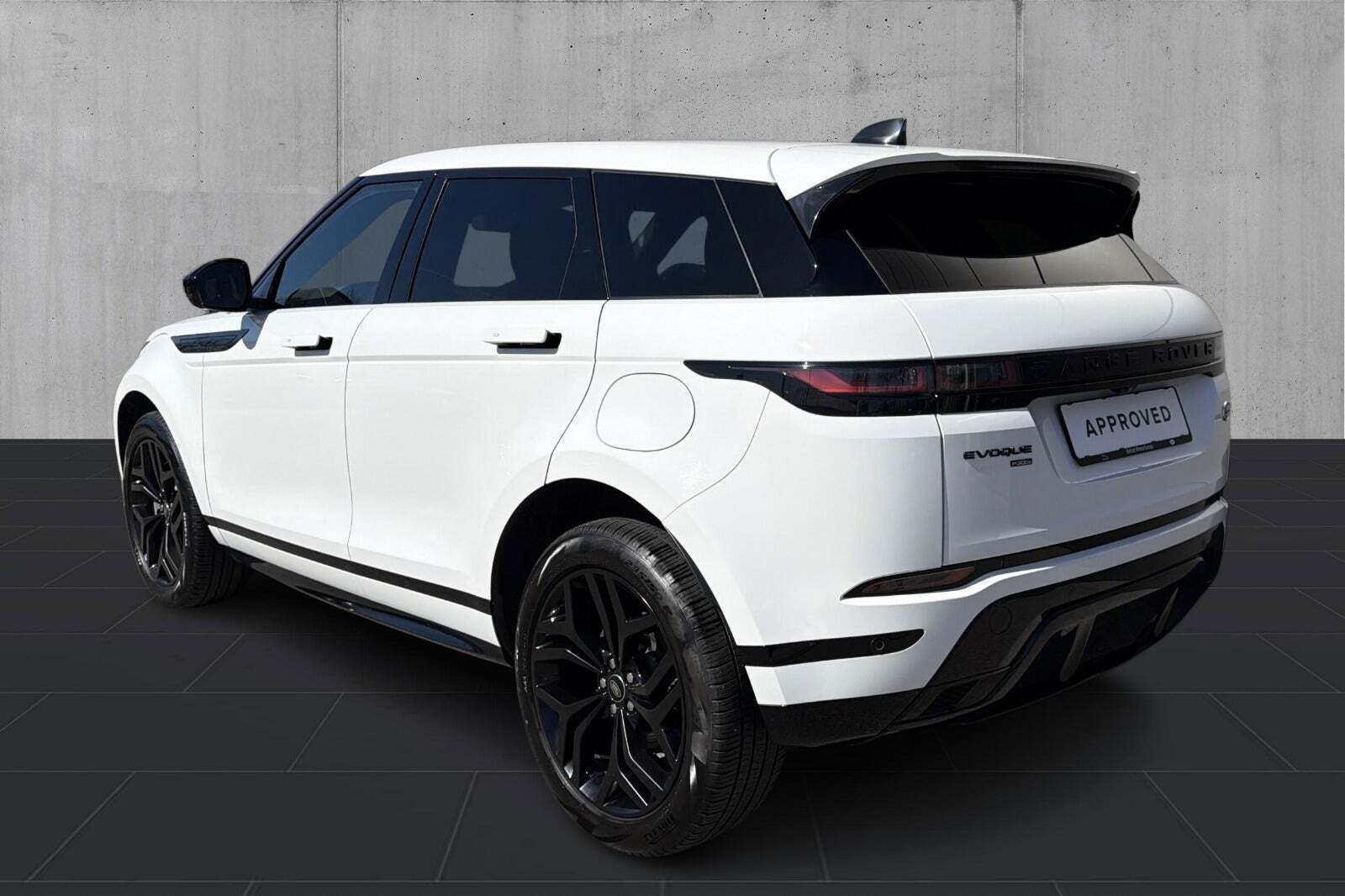 Hvid Land Rover Range Rover evoque fra 2023