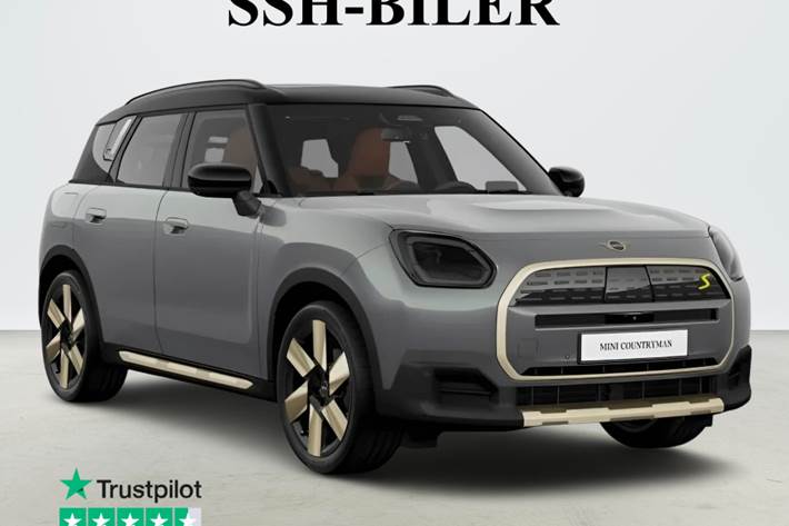 Grøn Mini Countryman SE fra 2024 set udefra