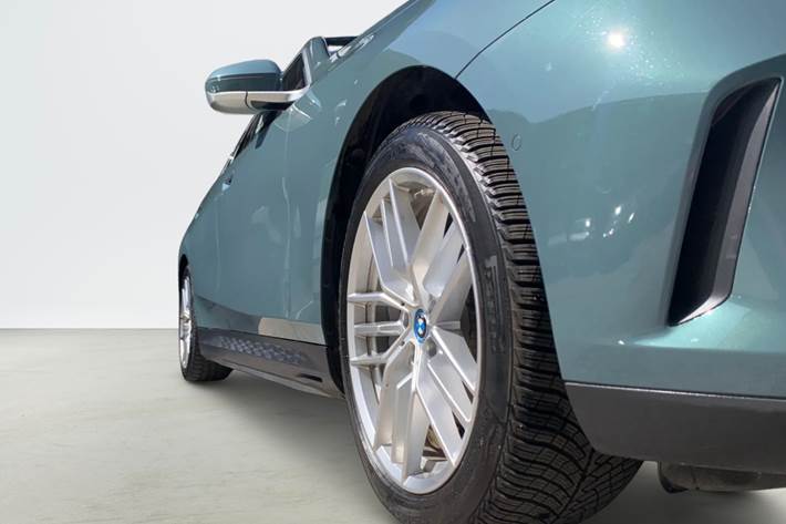 undefined BMW i5 fra 2024
