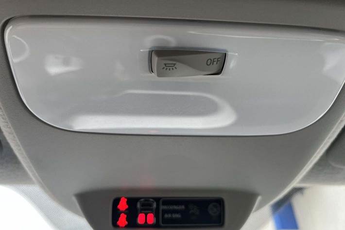 Rød Renault Twingo fra 2023