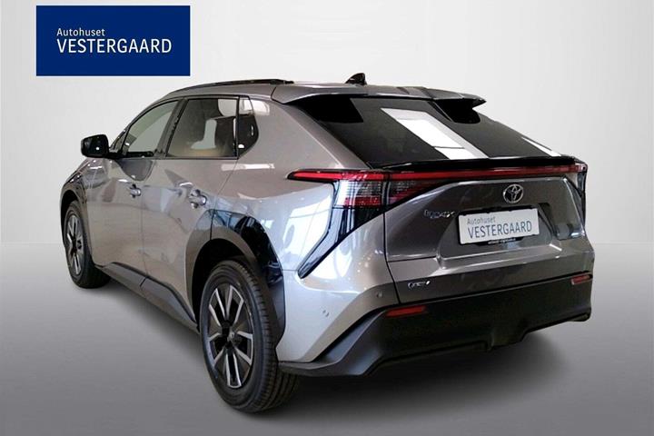 Grå Toyota BZ4X fra 2025