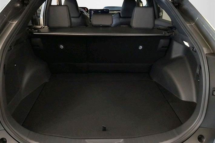 Grå Toyota BZ4X fra 2025