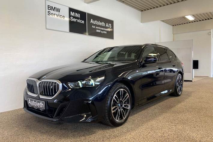 Sort BMW i5 fra 2025