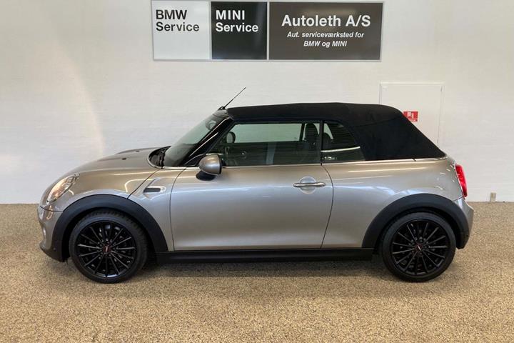 Grå Mini Cooper fra 2018