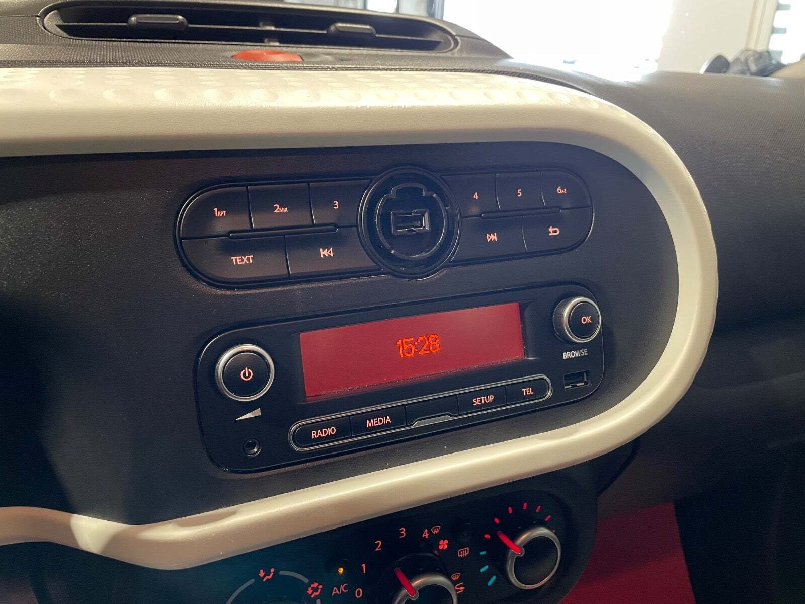 Blå Renault Twingo fra 2019