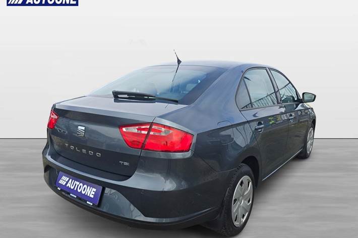 Grå Seat Toledo fra 2015