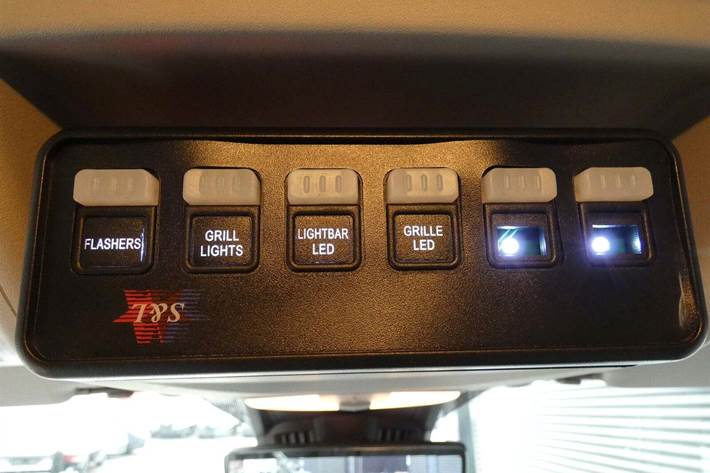 Grå Ford Transit Custom 320 L2 fra 2024