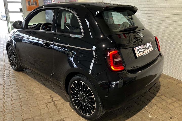 Sort Fiat 500e fra 2022