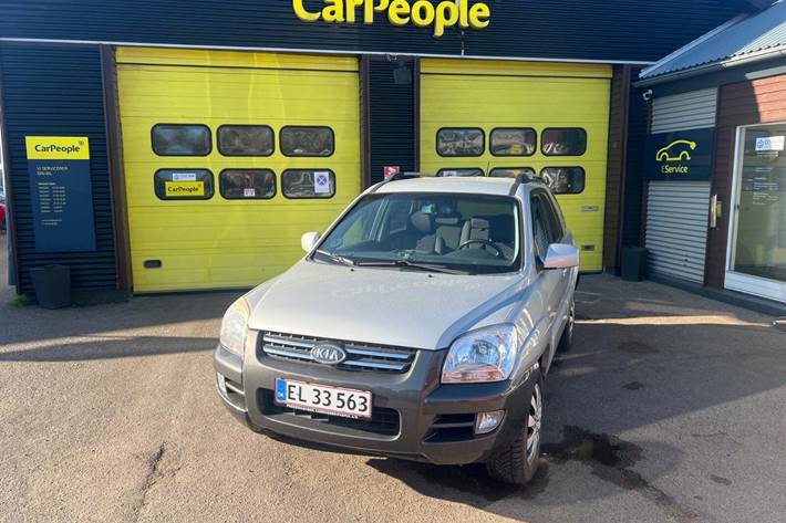 Sølv Kia Sportage fra 2006