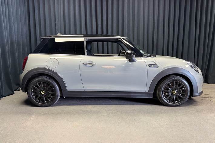 Grå Mini Cooper fra 2022