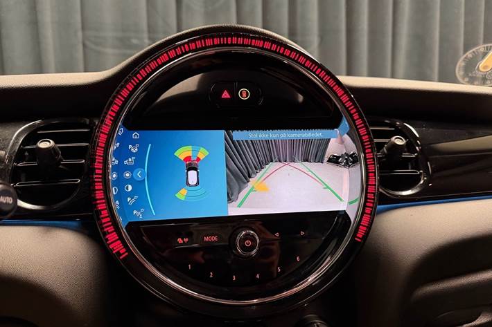 Grå Mini Cooper fra 2022