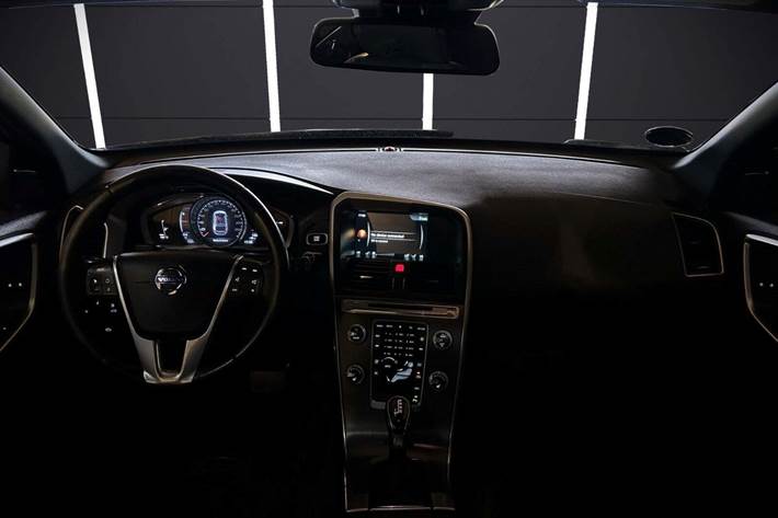 Sort Volvo XC60 fra 2015