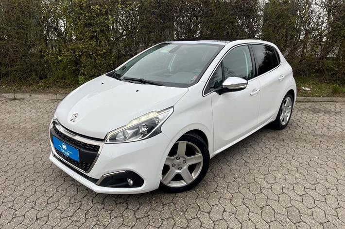 undefined Peugeot 208 fra 2018 set udefra