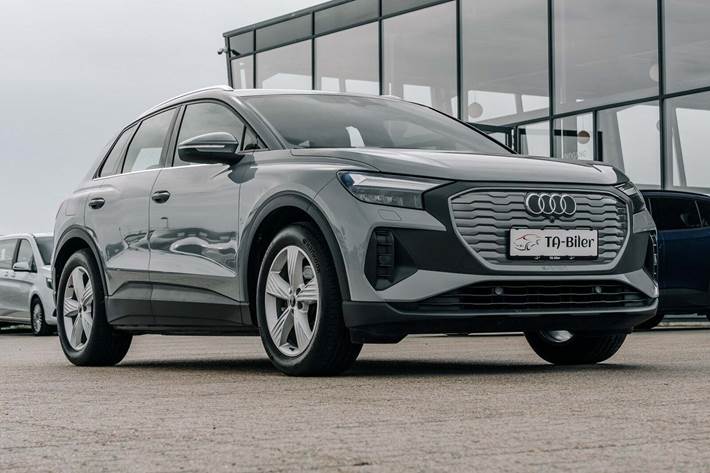 Grå Audi Q4 e-tron fra 2021