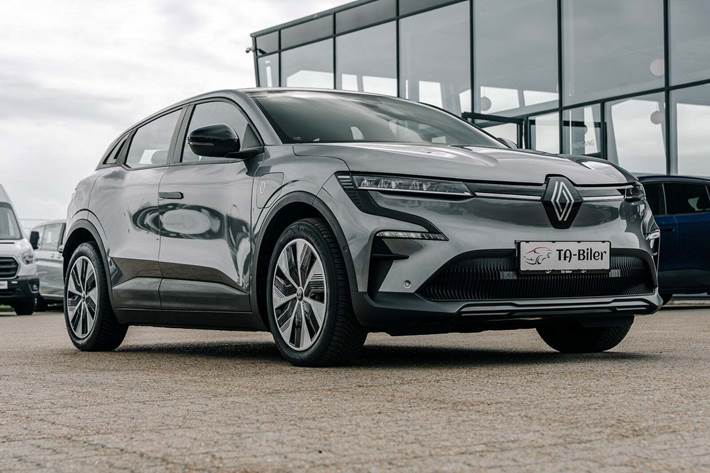 Grå Renault Megane E-Tech fra 2022