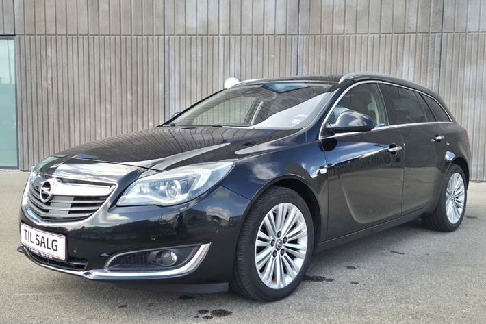 undefined Opel Insignia fra 2017 set udefra