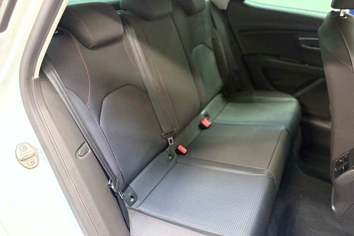 Hvid Seat Leon fra 2015