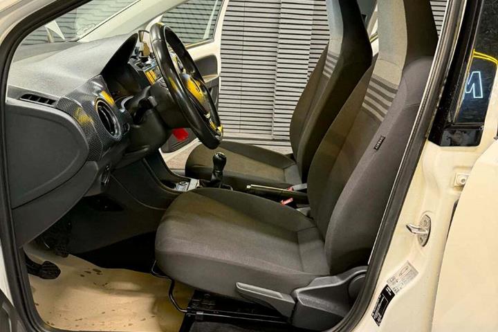 Hvid VW UP! fra 2019