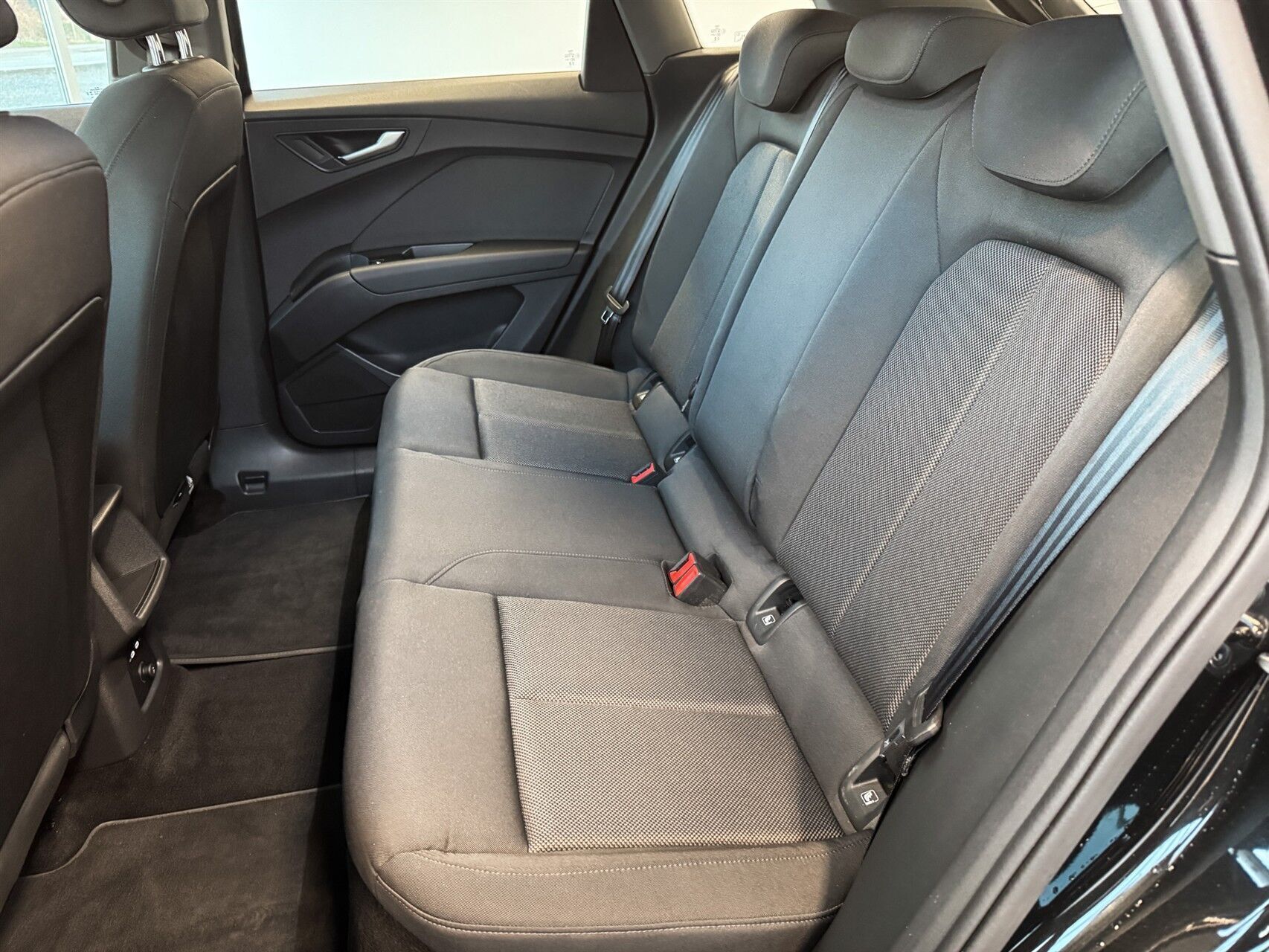 Sort Audi Q4 fra 2024