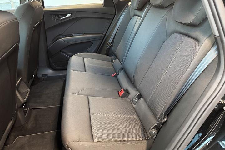 Sort Audi Q4 fra 2024