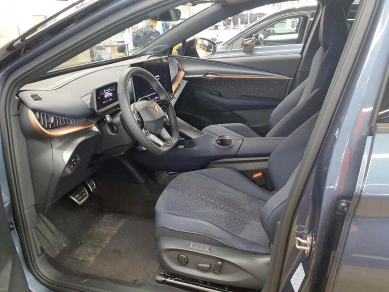 Cupra Tavascan 77 Immersive