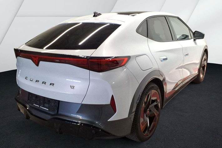 Hvid Cupra Tavascan fra 2025