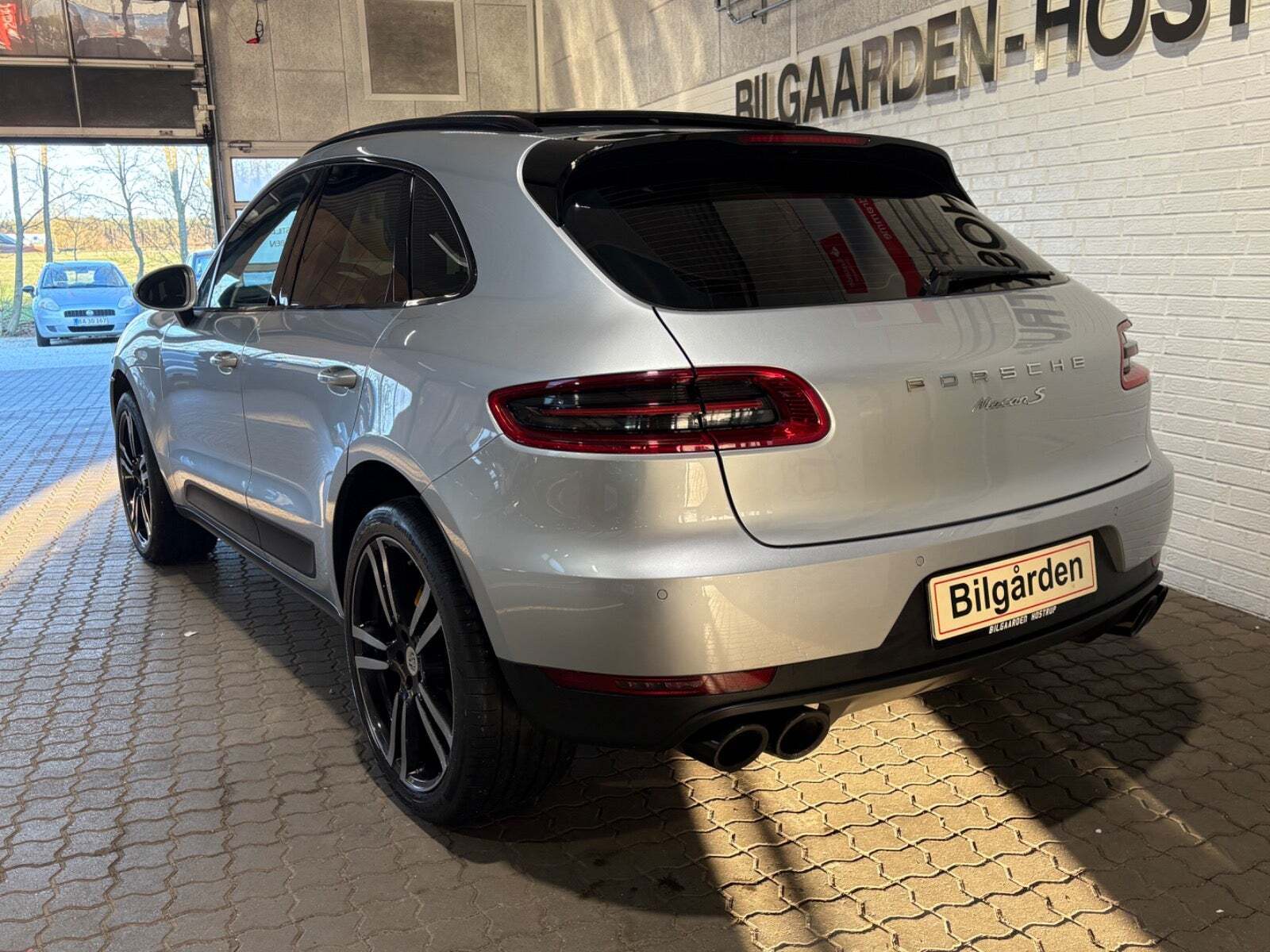 Sølv Porsche Macan S fra 2017