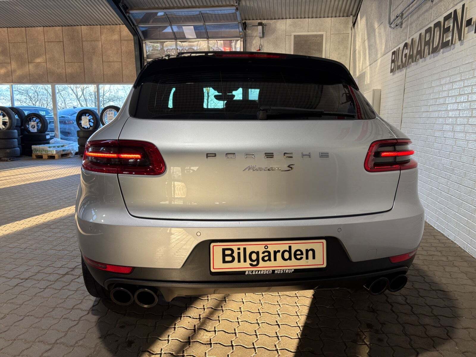 Sølv Porsche Macan S fra 2017