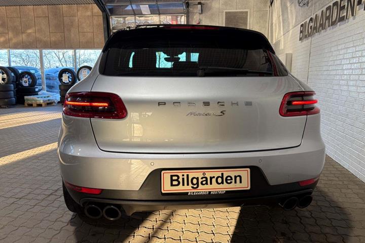Sølv Porsche Macan S fra 2017