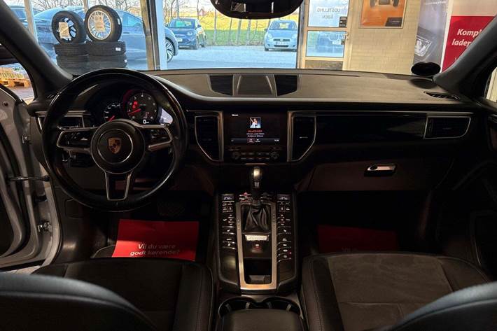 Sølv Porsche Macan S fra 2017