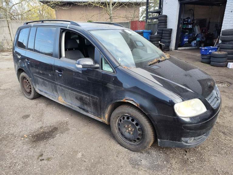 VW Touran 2,0 TDi 136 Highline Van