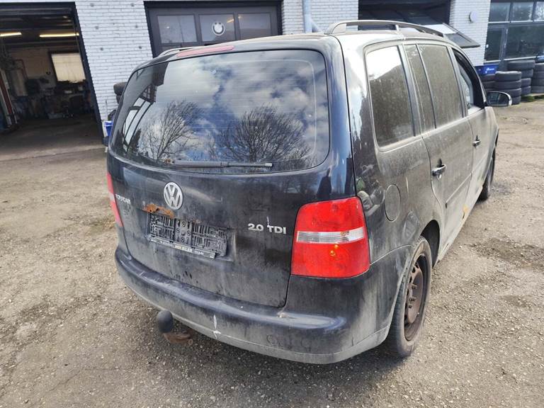VW Touran 2,0 TDi 136 Highline Van
