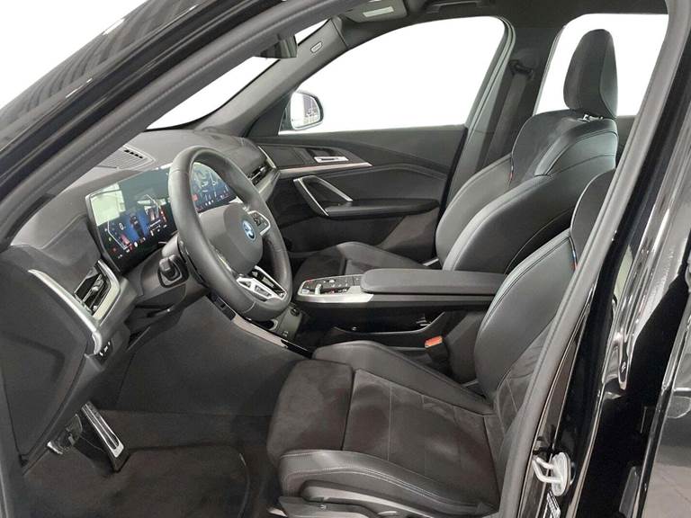 BMW iX1 xDrive30 M-Sport