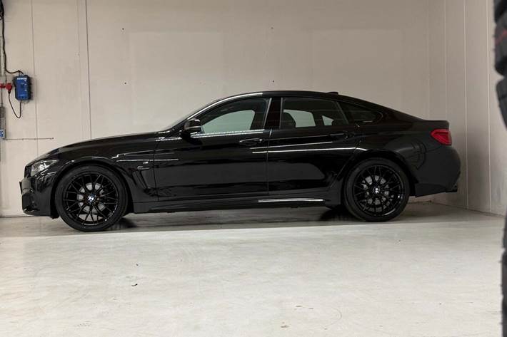 Sort BMW 420i fra 2019