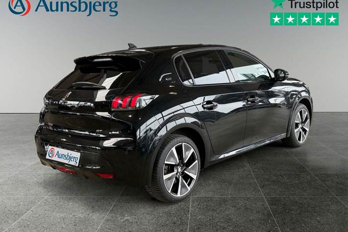 Sort Peugeot e-208 fra 2021