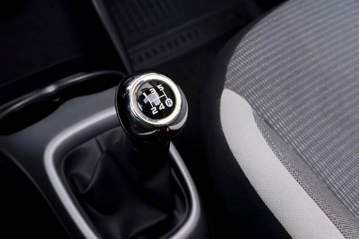 Grå Toyota Aygo fra 2021