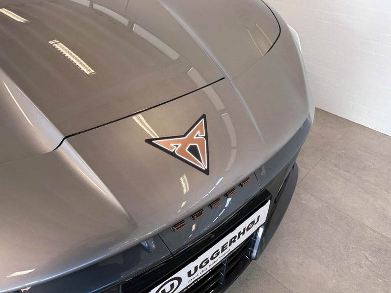 Cupra Tavascan 77 Adrenaline