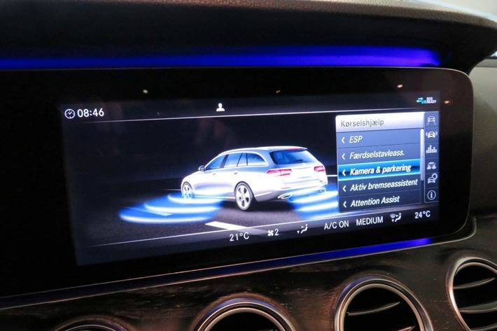 Sort Mercedes E350 d fra 2017