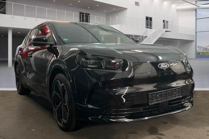 Sort Ford Capri fra 2025