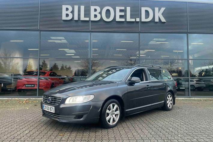 Grå Volvo V70 fra 2015