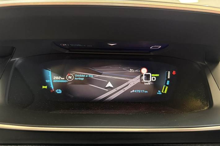 Hvid Peugeot e-2008 fra 2022