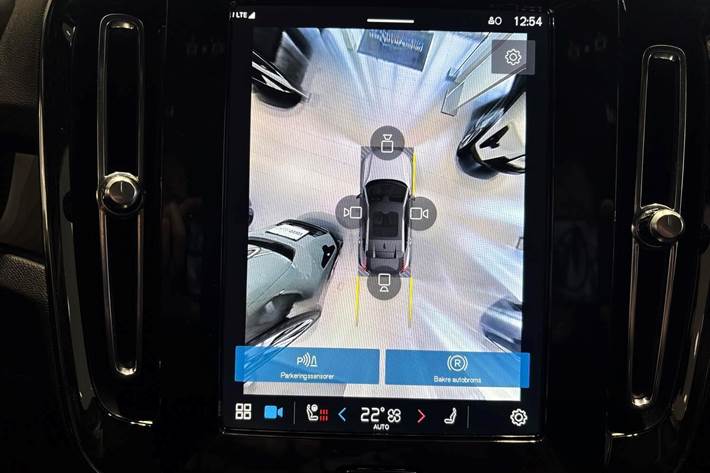 Blå Volvo C40 fra 2023