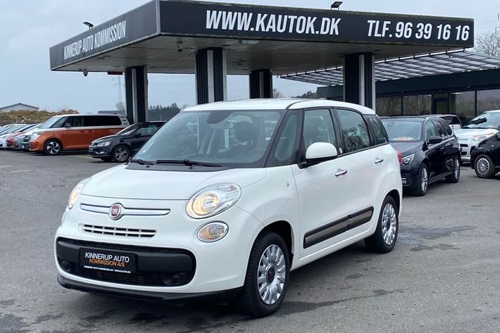 Hvid Fiat 500L Living fra 2017