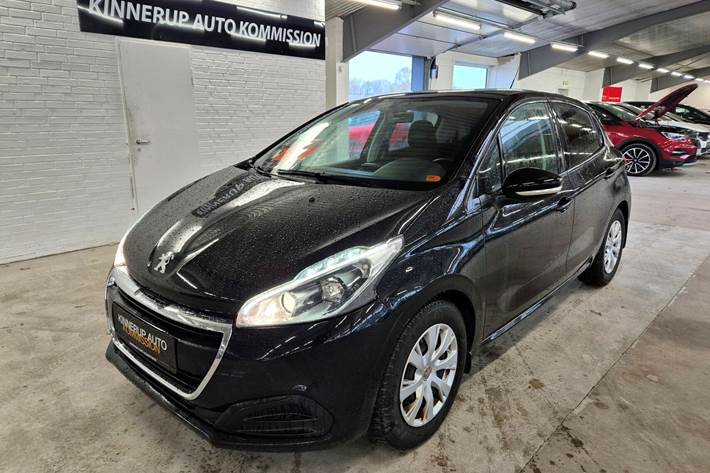 Sort Peugeot 208 fra 2018