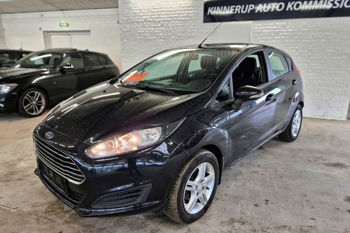 Sort Ford Fiesta fra 2014