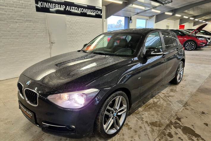 Sort BMW 118d fra 2013