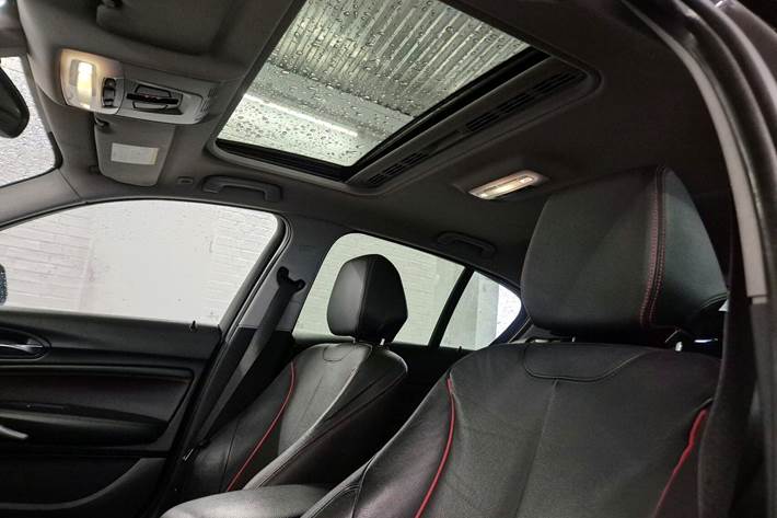 Sort BMW 118d fra 2013